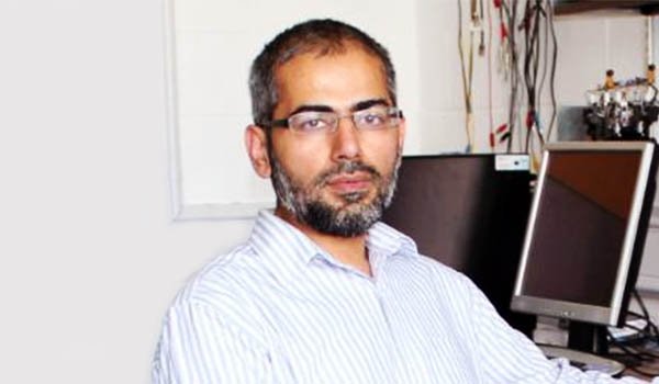 Dr. Amir Hussain